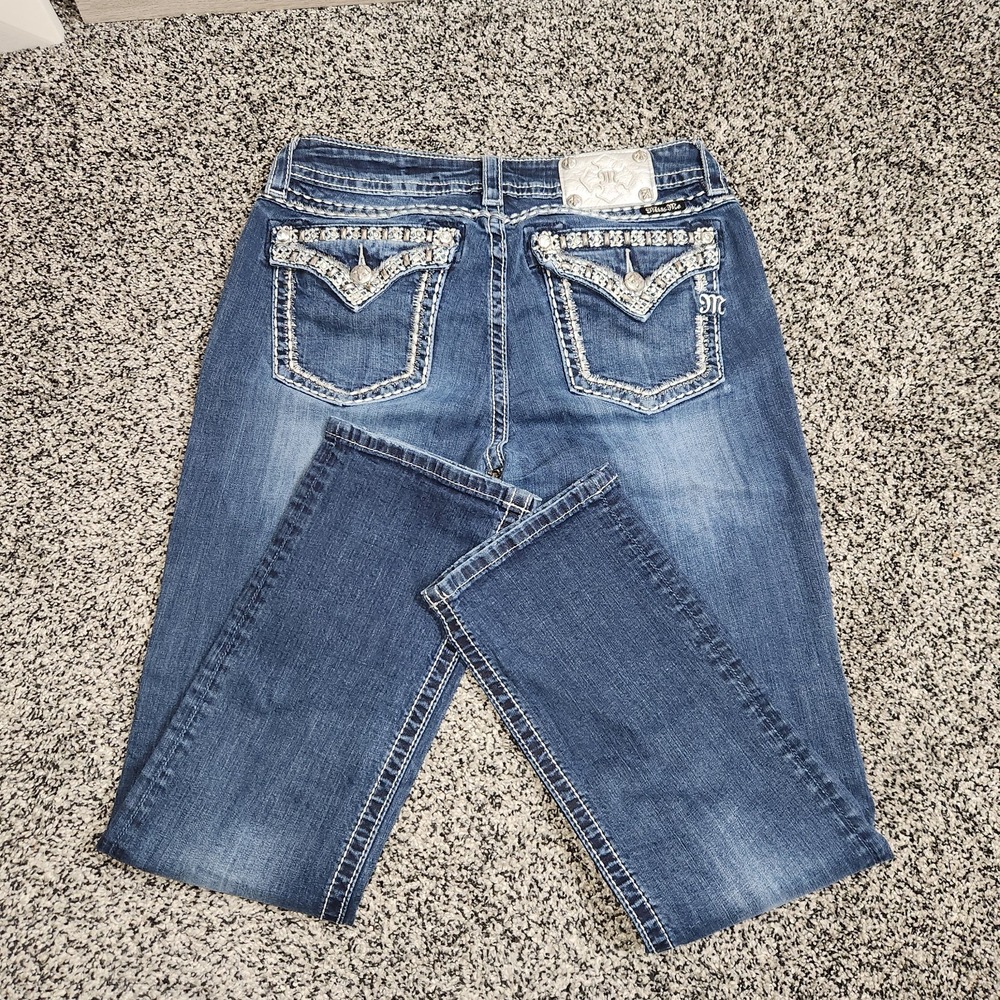Miss Me Mid Rise Cropped Jeans Bling Embroidered Studded Women's 32x30 Y2k 2000s